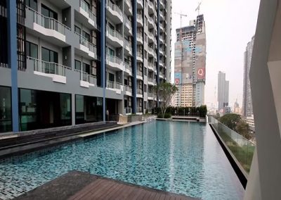 Supalai-Premier-Asoke-Bangkok-condo-for-sale-swimming-pool-600x385